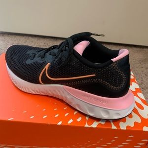 Nike—Women’s Running Shoes